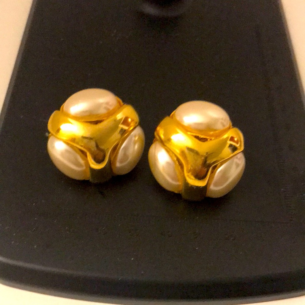Gold faux pearl cluster clip earrings